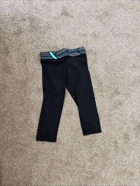 Girls' Black Active Capri Leggings with Striped Waistband